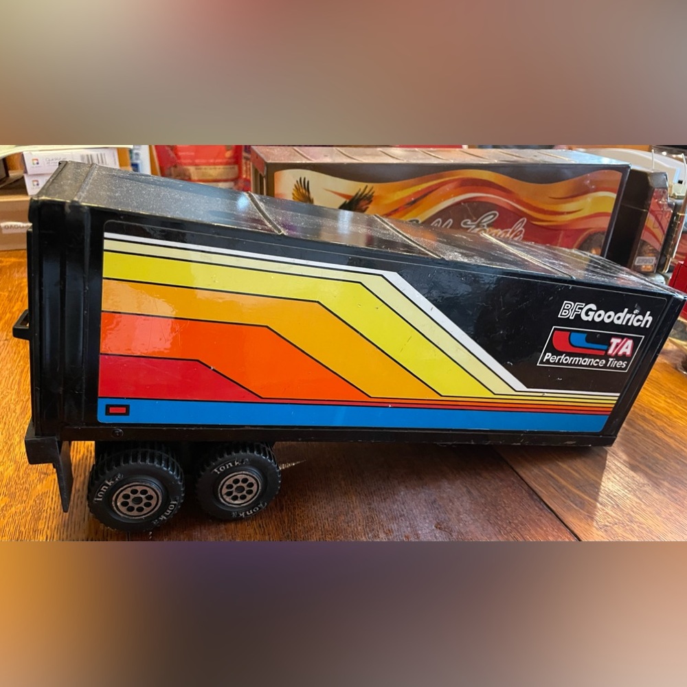 Tonka Metal Toy Trailer with Working Door BFGoodrich Performance Tires 1978